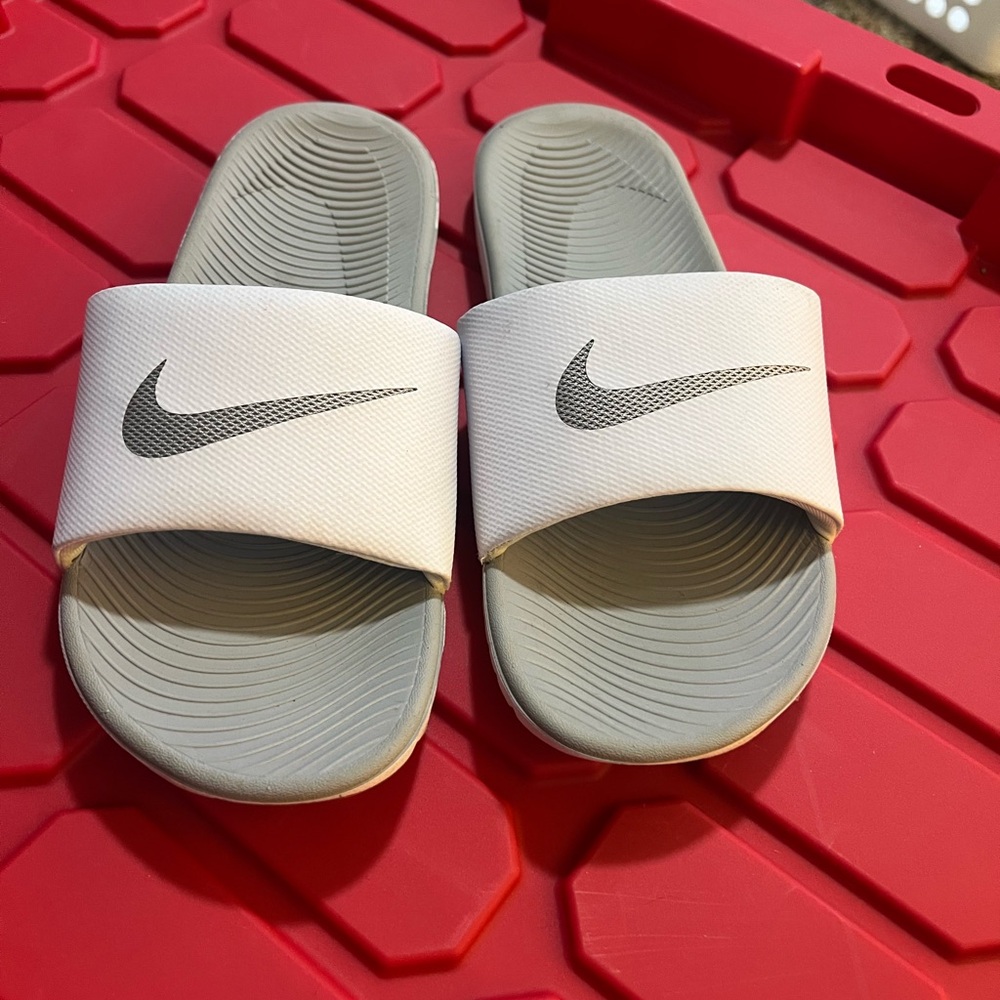 Nike White and Gray Comfort Slides